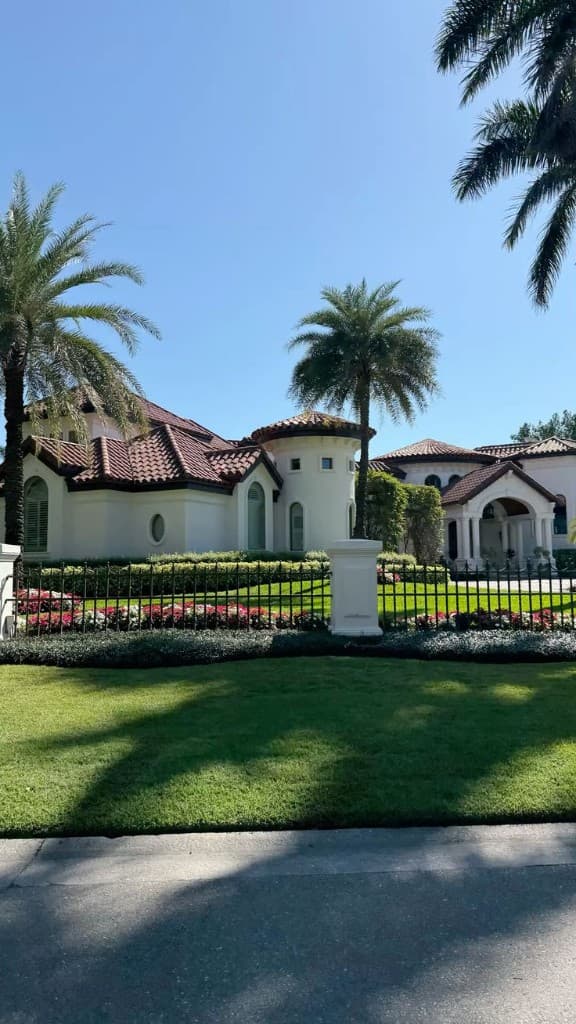 South Florida home exterior suited for gutter installation and drainage planning